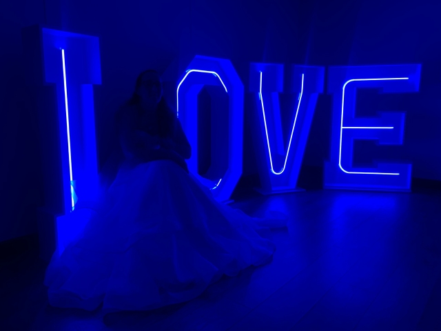 4ft White Neon Love Letters Hire